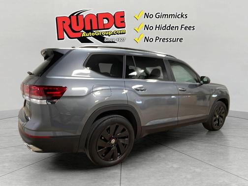 2024 Volkswagen Atlas 2.0T SE