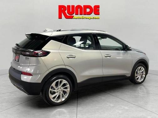 2023 Chevrolet Bolt EUV LT