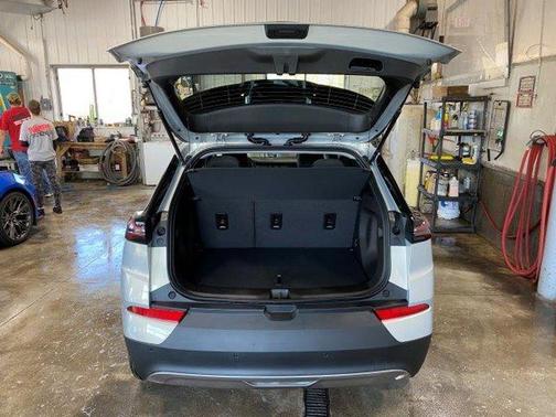 2023 Chevrolet Bolt EUV LT
