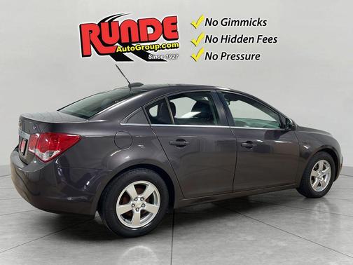 Gray 2015 Chevrolet Cruze 1LT