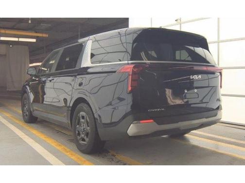 2025 Kia Carnival 
