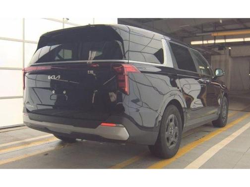 2025 Kia Carnival 