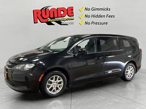 2020 Chrysler Voyager LX