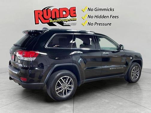 Black 2022 Jeep Grand Cherokee WK Limited
