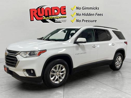 White 2021 Chevrolet Traverse LT Leather