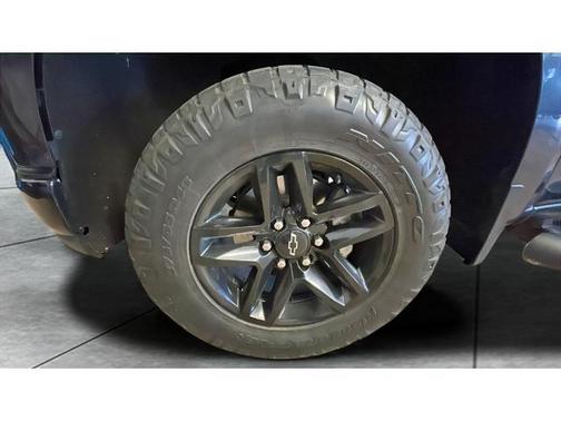 Gray 2021 Chevrolet Silverado 1500 LT Trail Boss