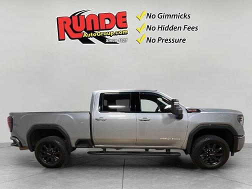 2024 GMC Sierra 2500 AT4