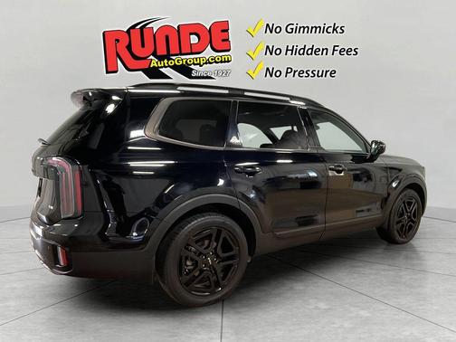 Black 2023 Kia Telluride SX
