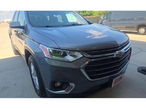 Gray 2021 Chevrolet Traverse LT Cloth