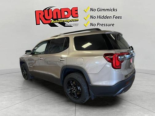 2022 GMC Acadia AT4