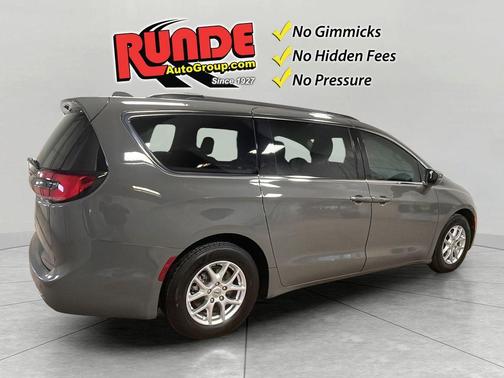 2022 Chrysler Pacifica Touring-L