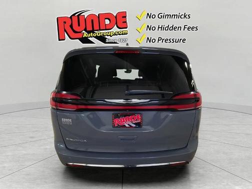 2022 Chrysler Pacifica Touring-L