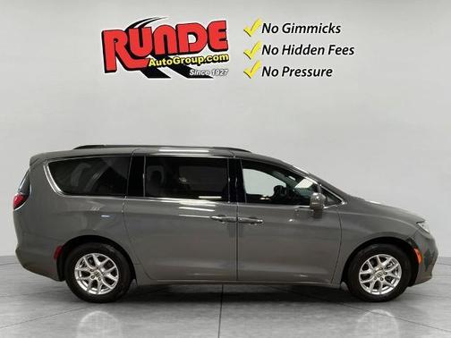 2022 Chrysler Pacifica Touring-L