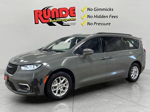 2022 Chrysler Pacifica Touring-L