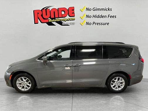 2022 Chrysler Pacifica Touring-L