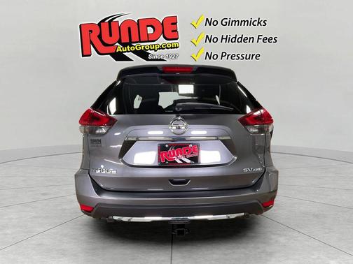 Gray 2019 Nissan Rogue SV