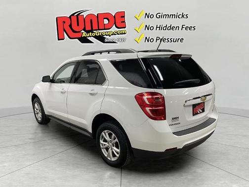 White 2017 Chevrolet Equinox LT