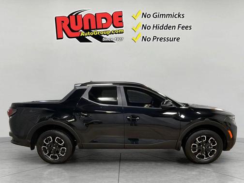 Black 2023 Hyundai SANTA CRUZ 2.5T SEL Premium