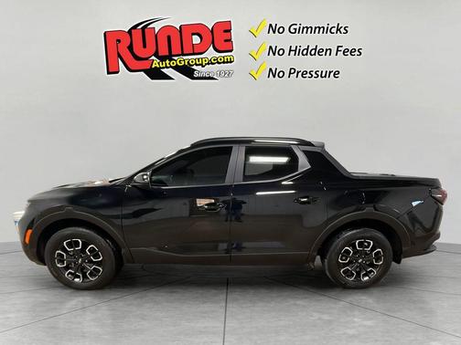 Black 2023 Hyundai SANTA CRUZ 2.5T SEL Premium