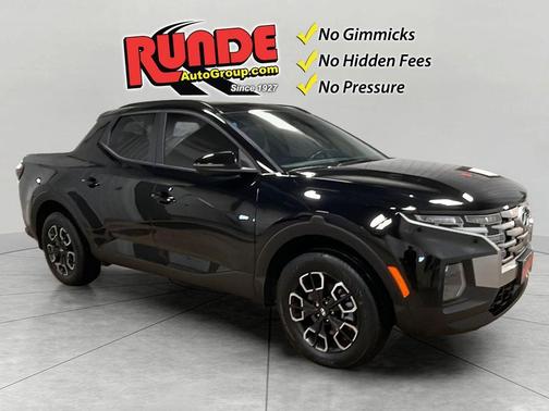 Black 2023 Hyundai SANTA CRUZ 2.5T SEL Premium