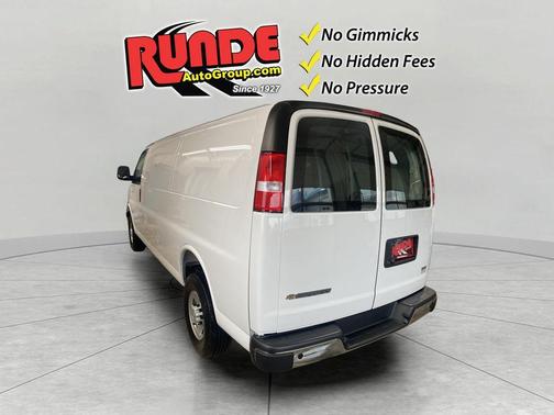 Summit White 2026 Chevrolet Express 3500 Work Van