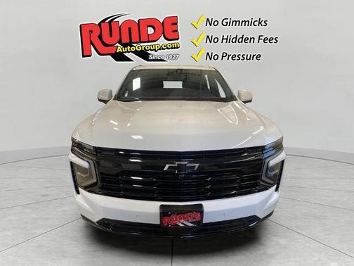 Summit White 2026 Chevrolet Suburban RST