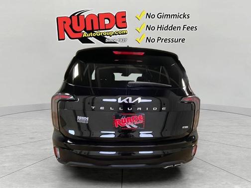 Black 2024 Kia Telluride