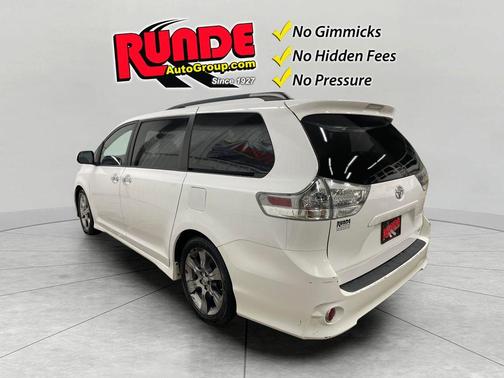 2014 Toyota Sienna SE