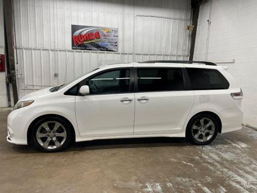 2014 Toyota Sienna SE