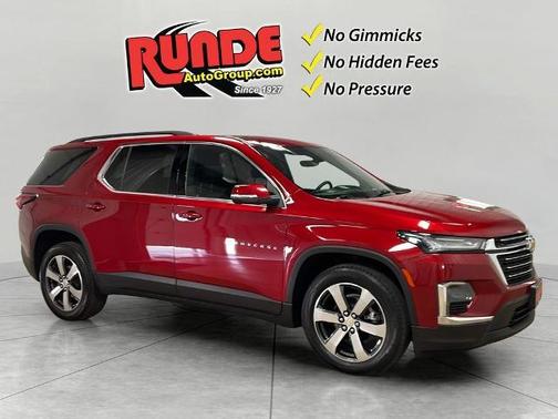 2023 Chevrolet Traverse LT Leather