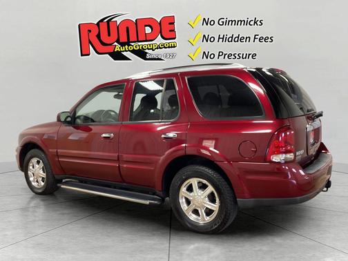 Red 2006 Buick Rainier CXL