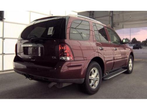Red 2006 Buick Rainier CXL