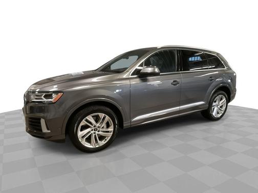 2021 Audi Q7 45 Premium