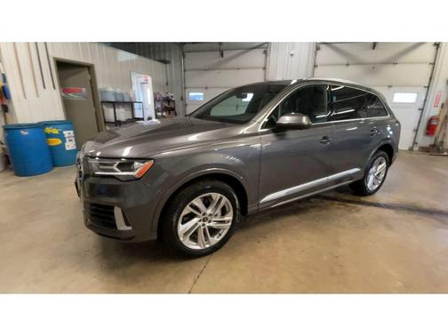 2021 Audi Q7 45 Premium