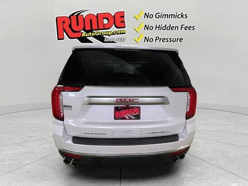 White 2022 GMC Yukon XL Denali