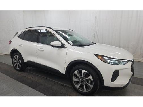 White 2024 Ford Escape Platinum