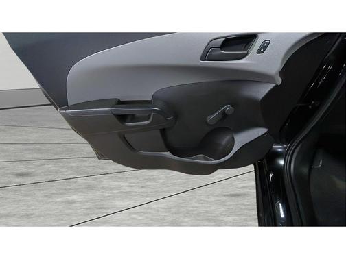 2017 Chevrolet Sonic LS