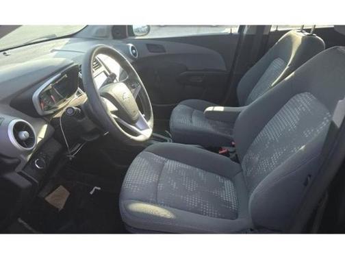 2017 Chevrolet Sonic LS