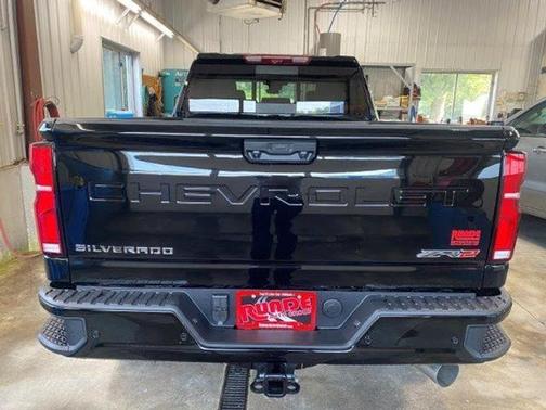 2025 Chevrolet Silverado 2500 ZR2