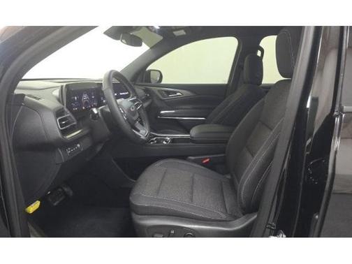 Black 2025 Chevrolet Traverse LT