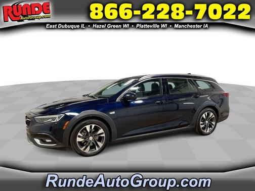 2018 Buick Regal TourX Essence