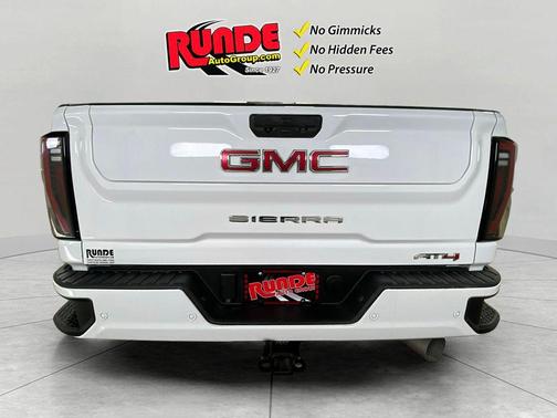 2024 GMC Sierra 2500 AT4