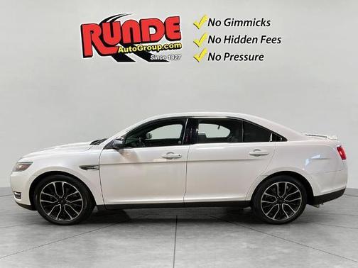 2019 Ford Taurus Limited