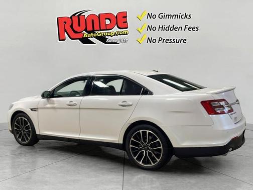 2019 Ford Taurus Limited