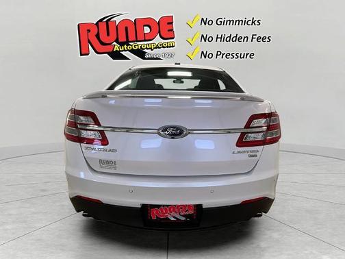 2019 Ford Taurus Limited