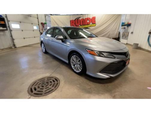 2019 Toyota Camry Hybrid