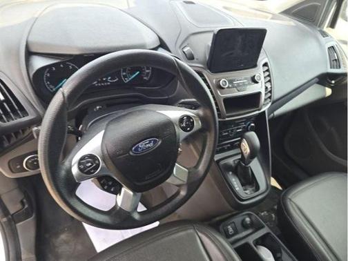 White 2023 Ford Transit Connect XL