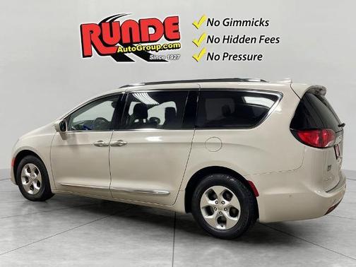 2017 Chrysler Pacifica Touring-L Plus