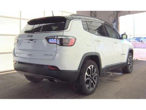 White 2022 Jeep Compass Limited