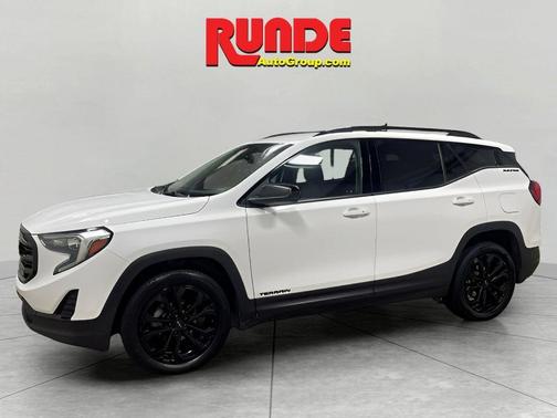 White 2020 GMC Terrain SLE